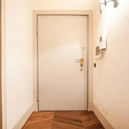 Signoria Deluxe Studio-2 People In Signoria Square Апартаменты