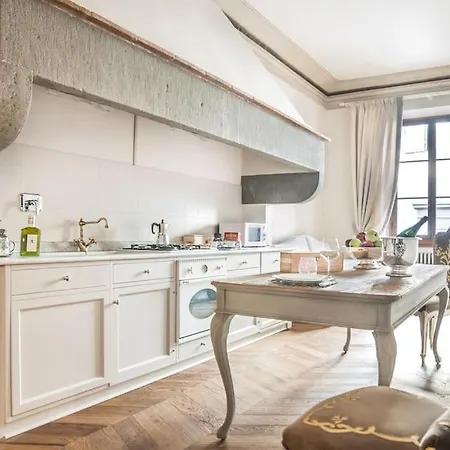 Signoria Deluxe Studio-2 People In Signoria Square Firenze